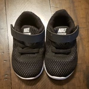 Infant tennis shoes